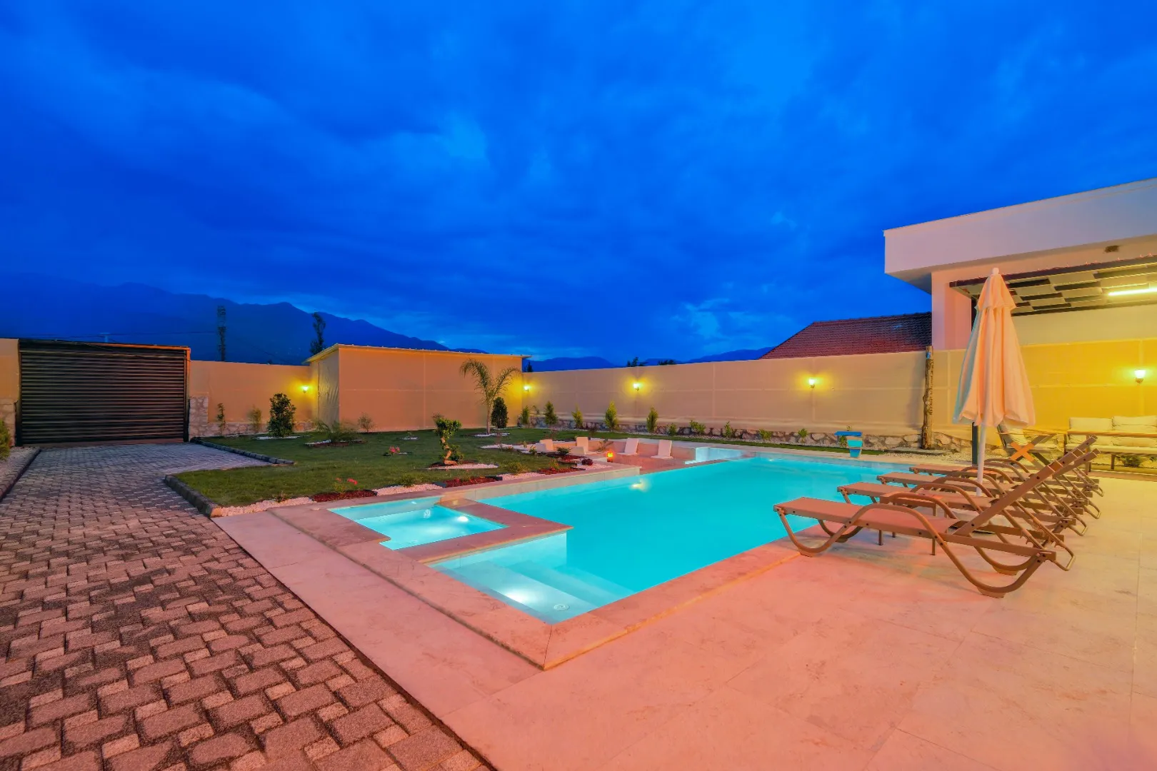Villa