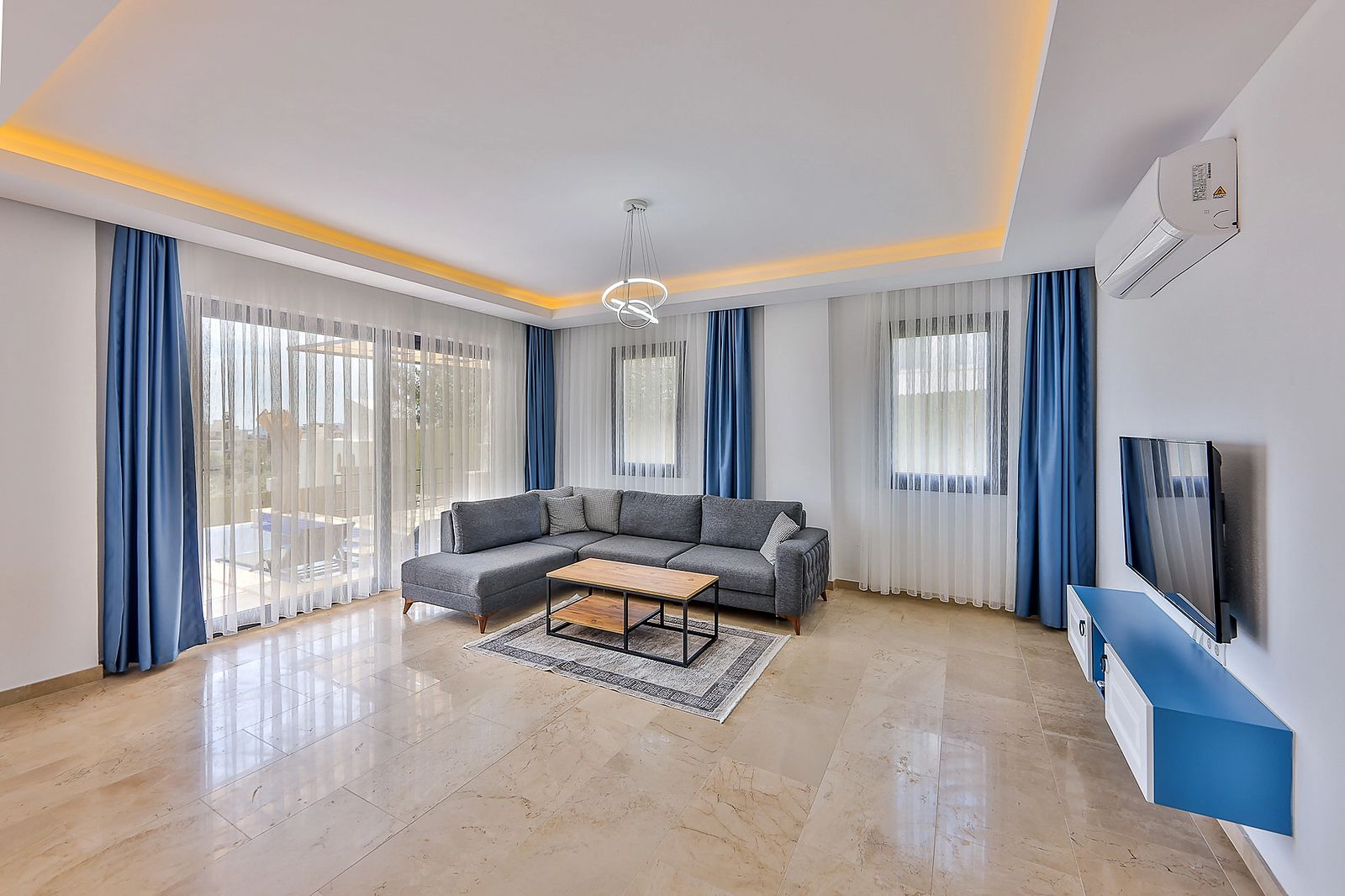 Villa