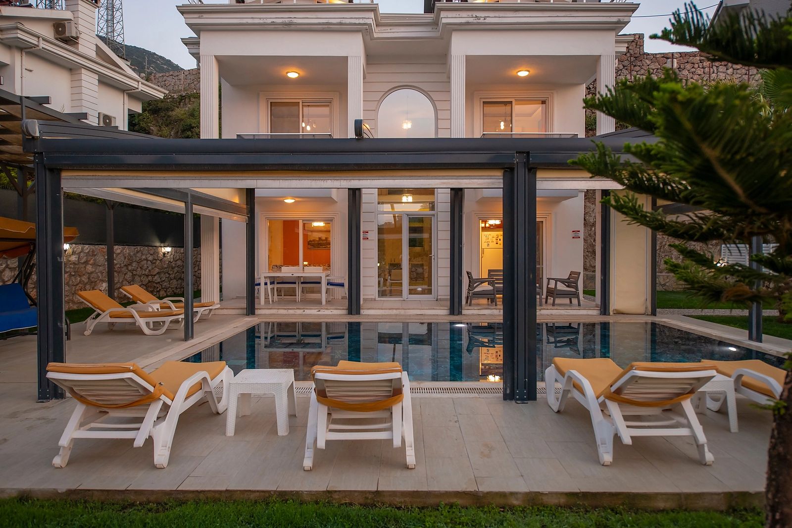 Villa