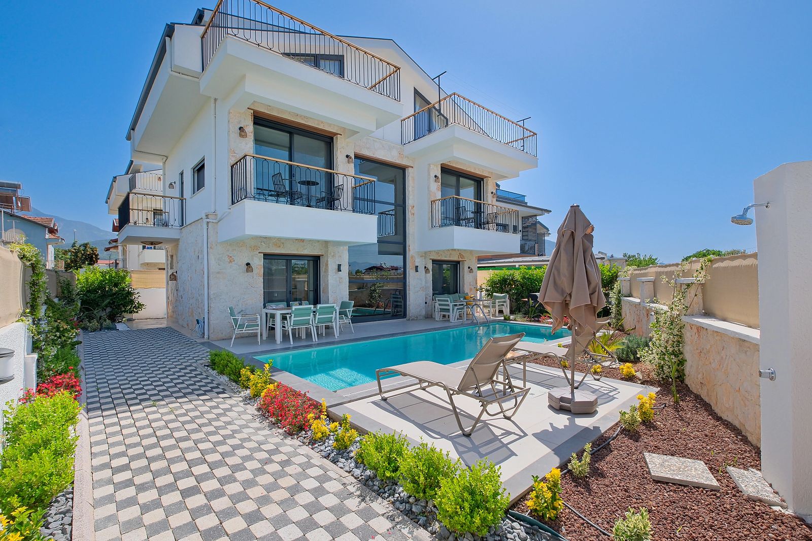 Villa