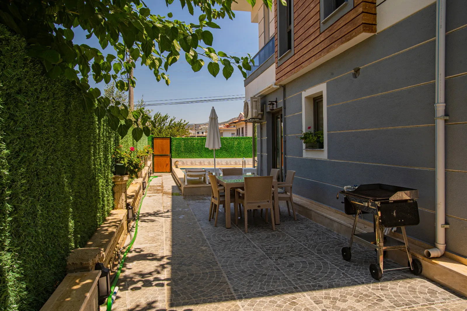 Villa