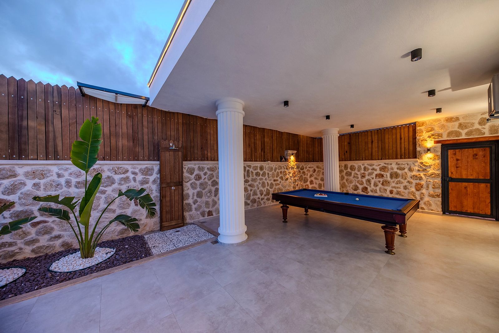 Villa