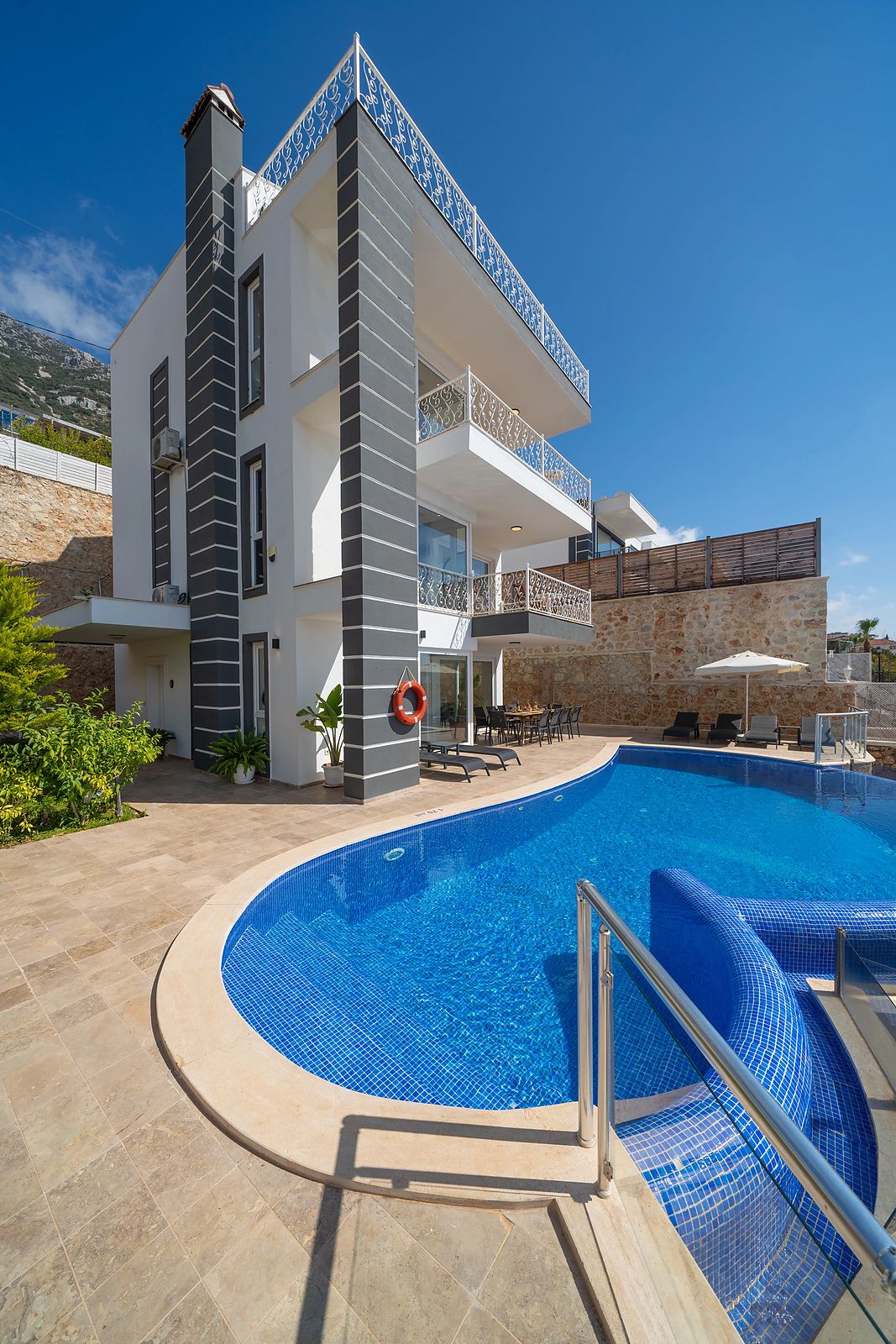 Villa