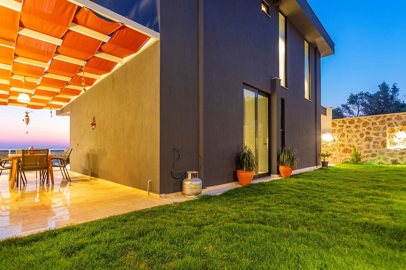 Villa