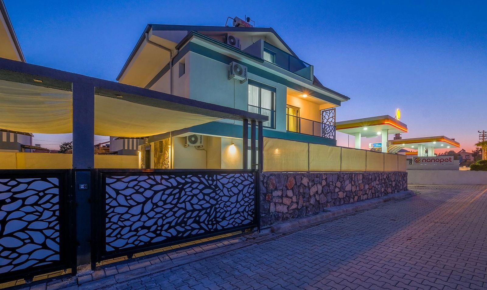 Villa