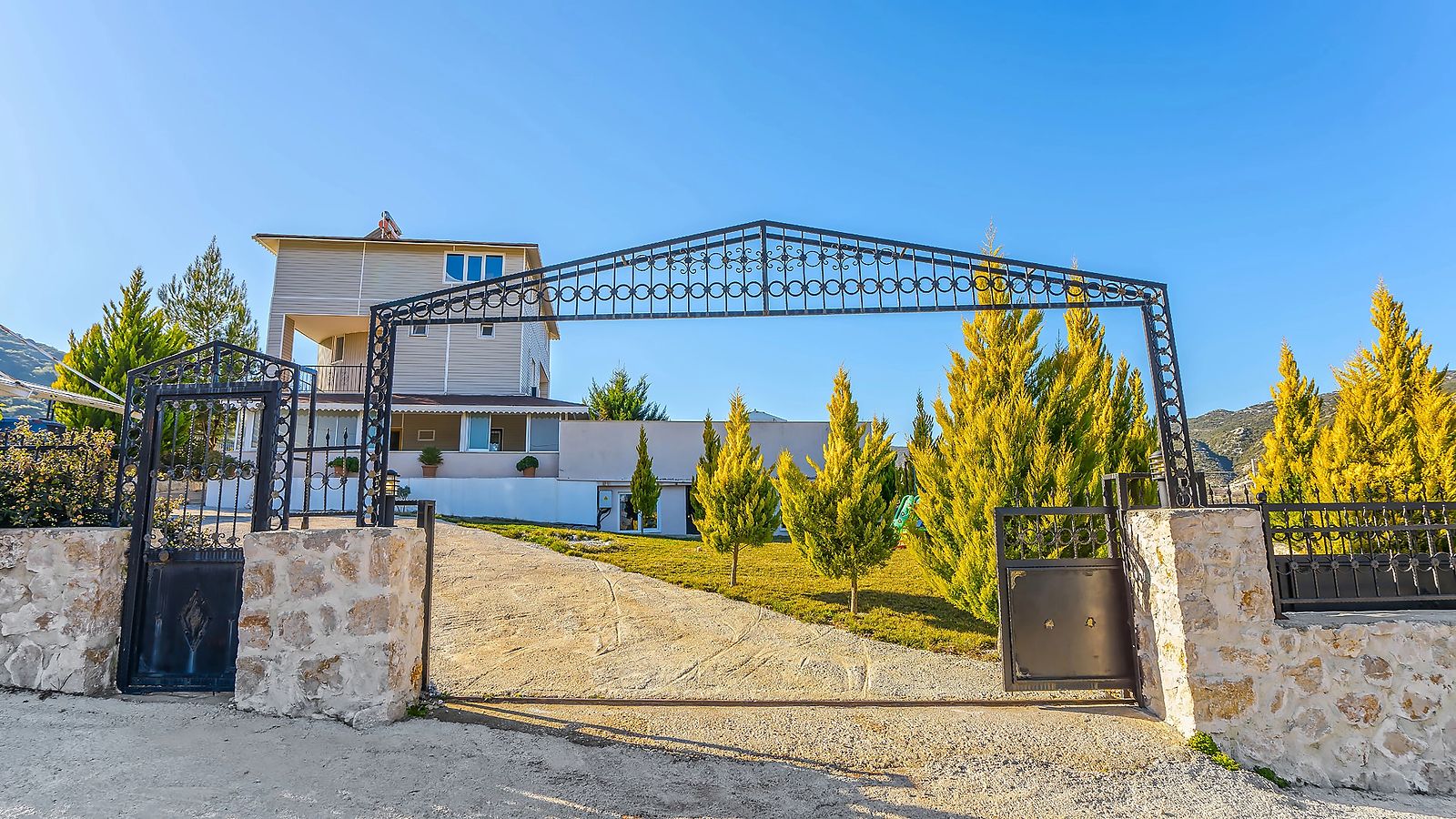 Villa