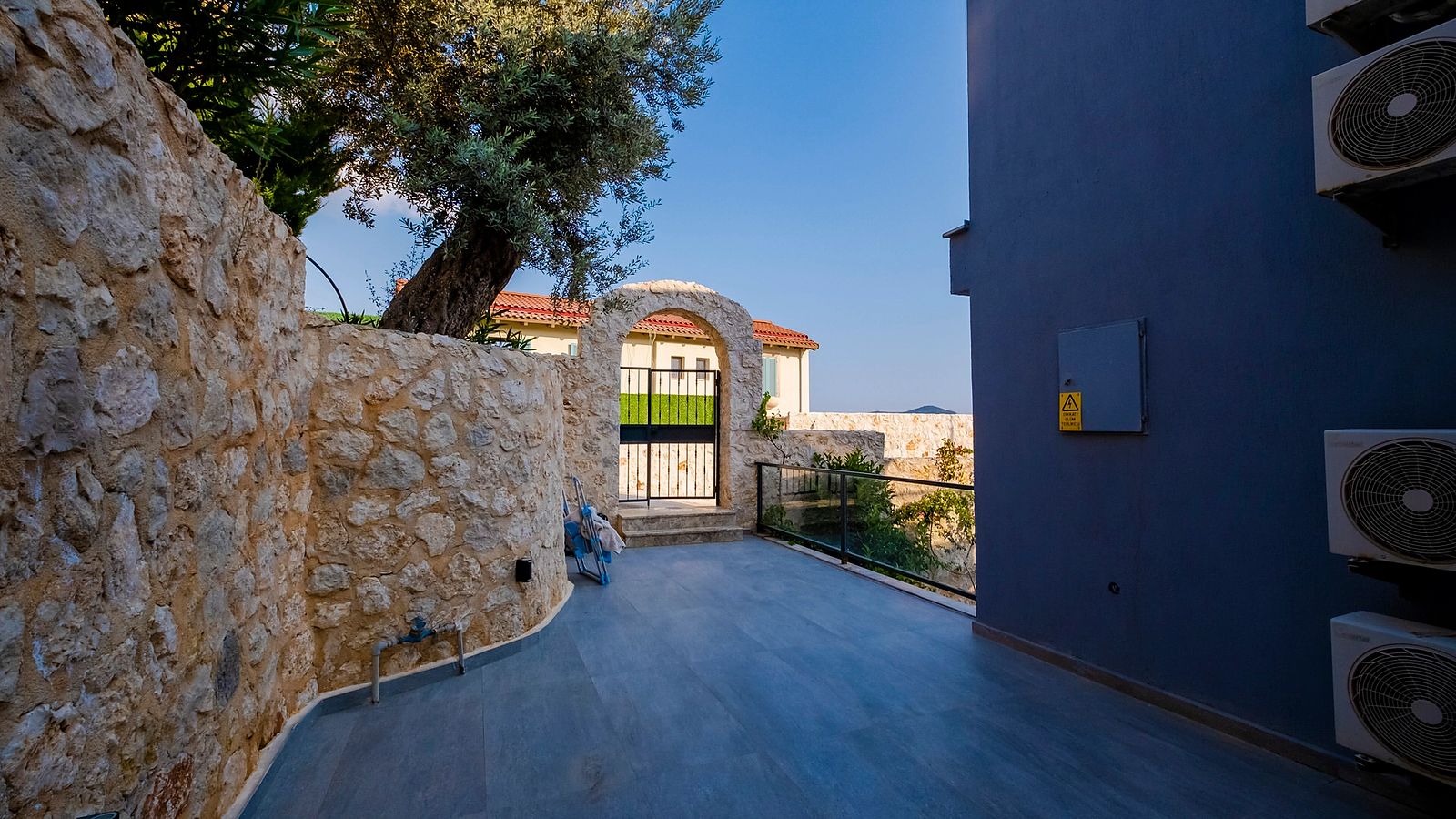 Villa