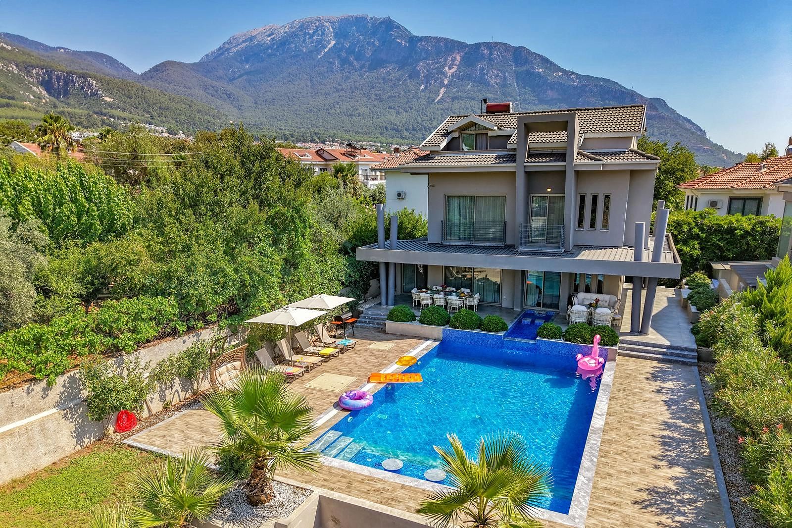 Villa