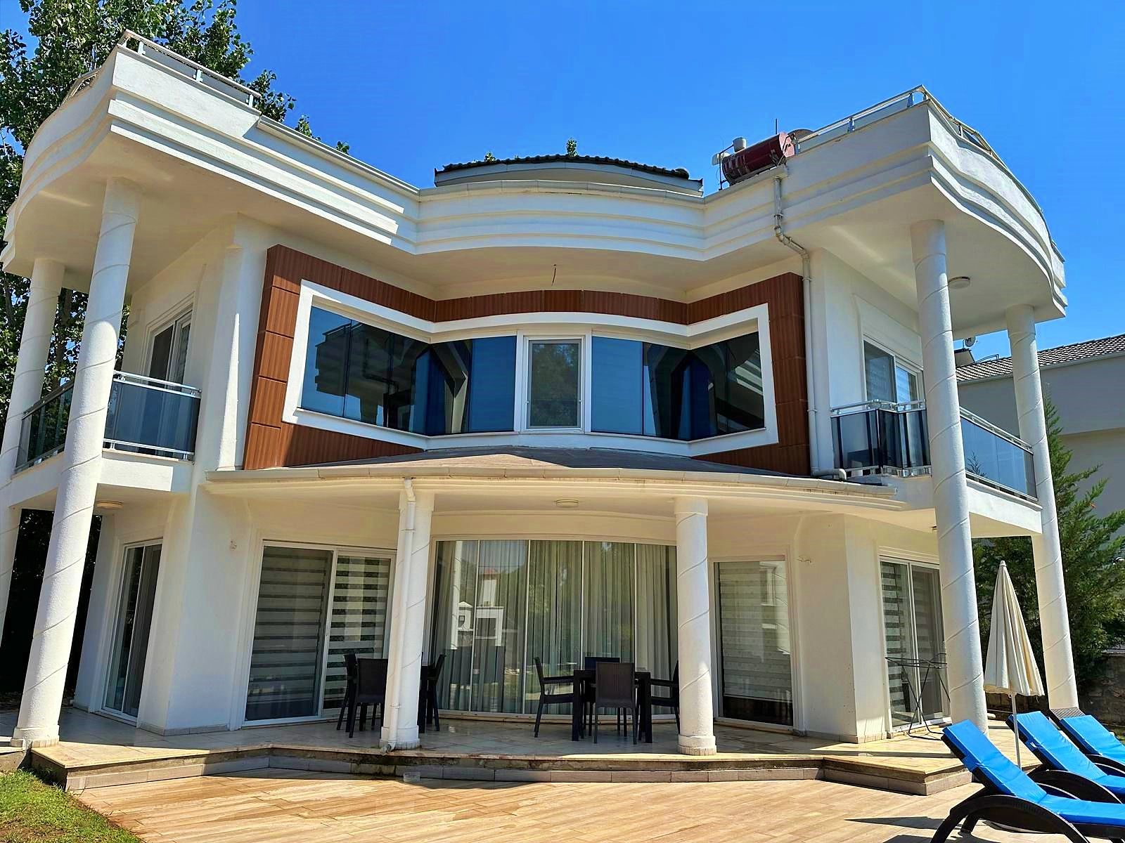 Villa