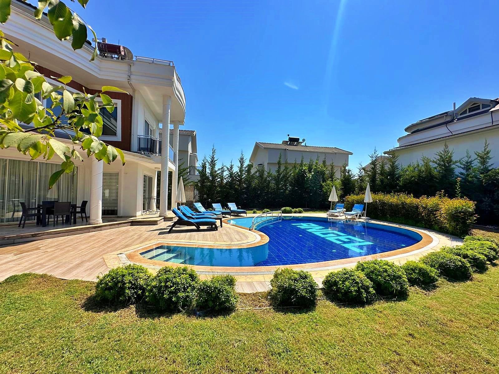 Villa