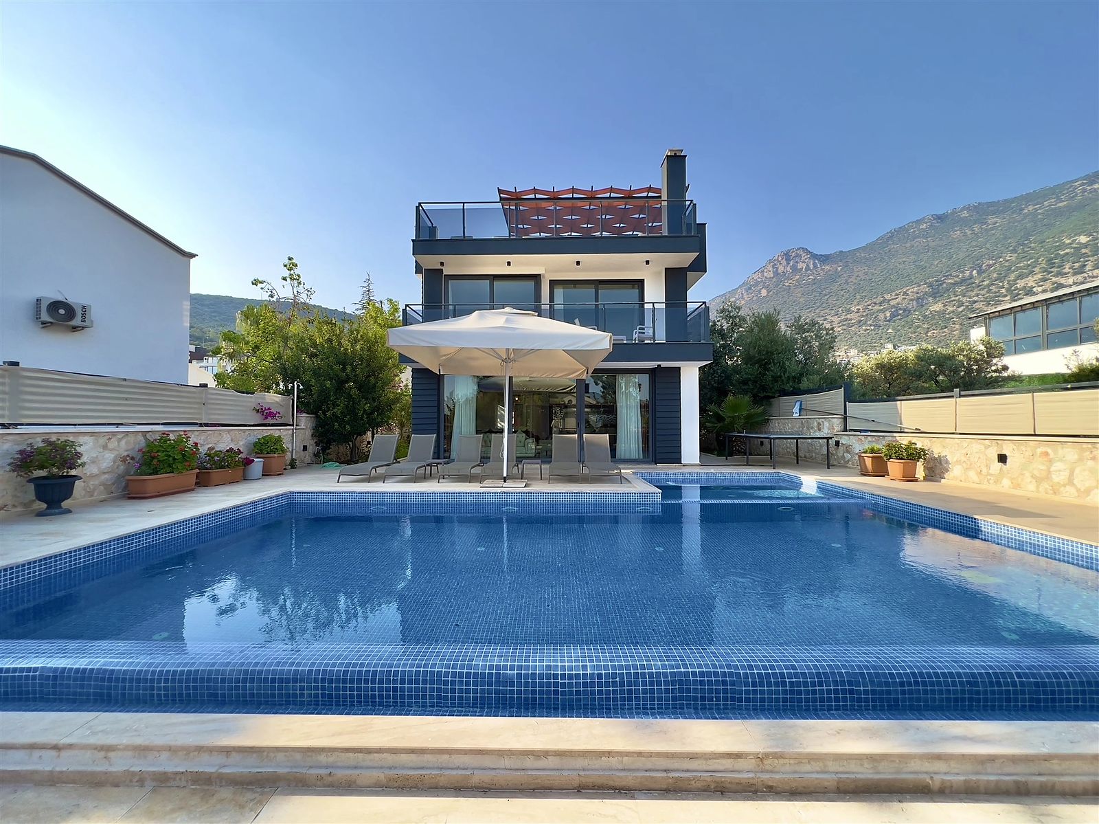 Villa