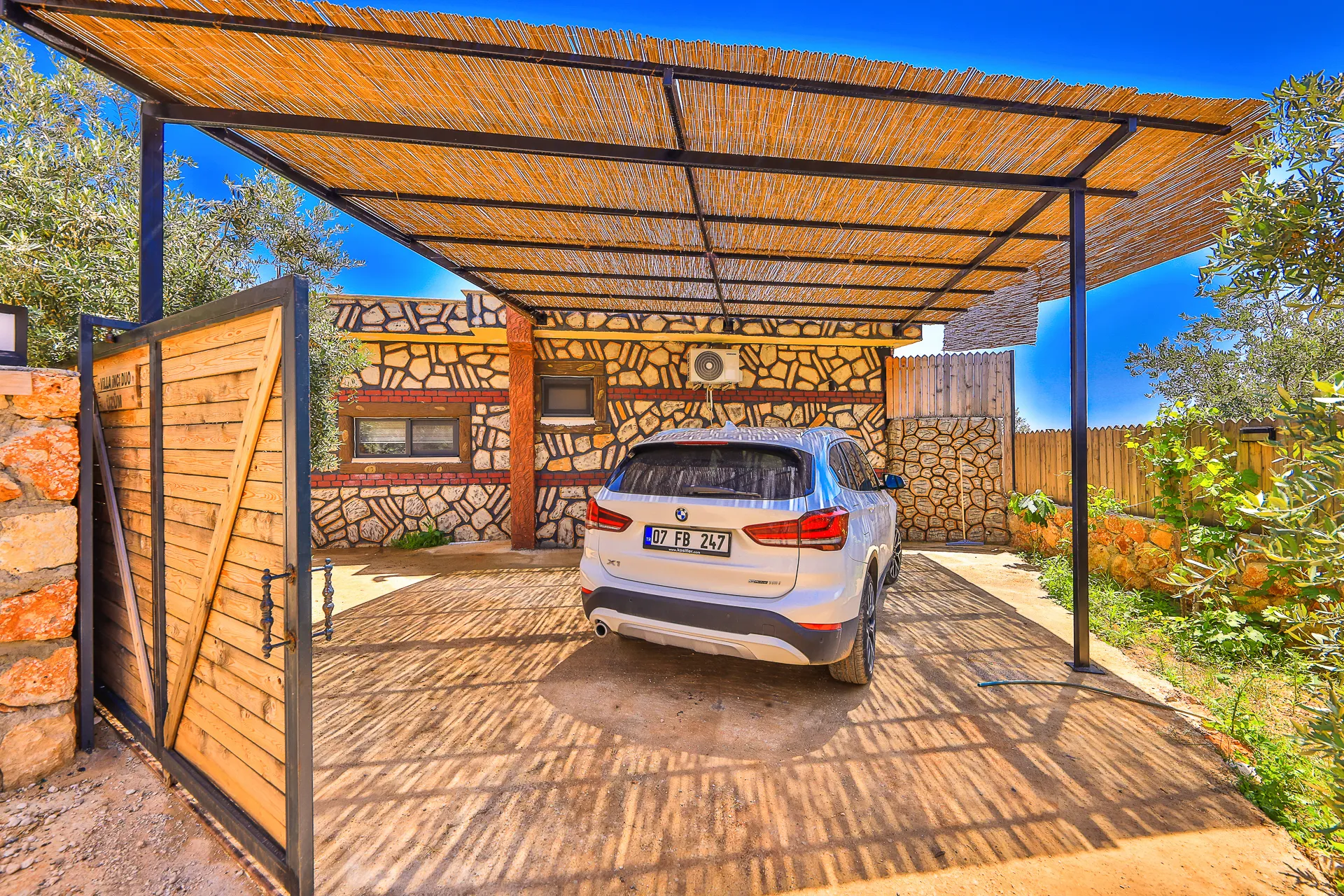 Villa